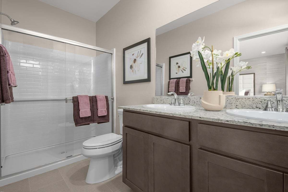 Plan 1760 Modeled - Dual-sink vanity at primary bath