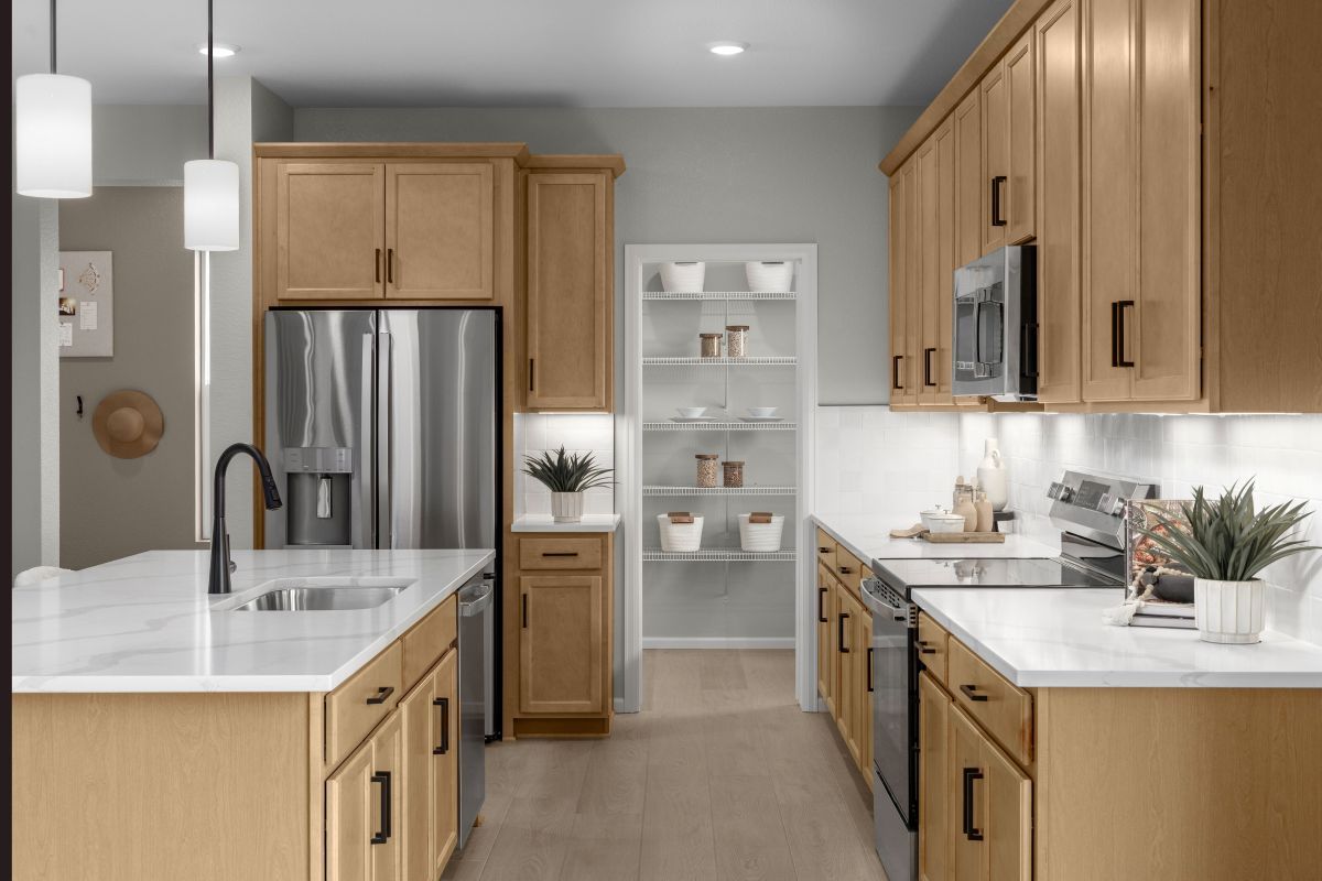 Plan 2390 Modeled - Stainless steel appliances