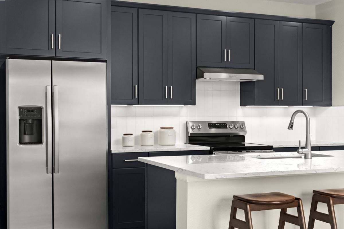 Plan 1672 Modeled - Stainless steel appliances
