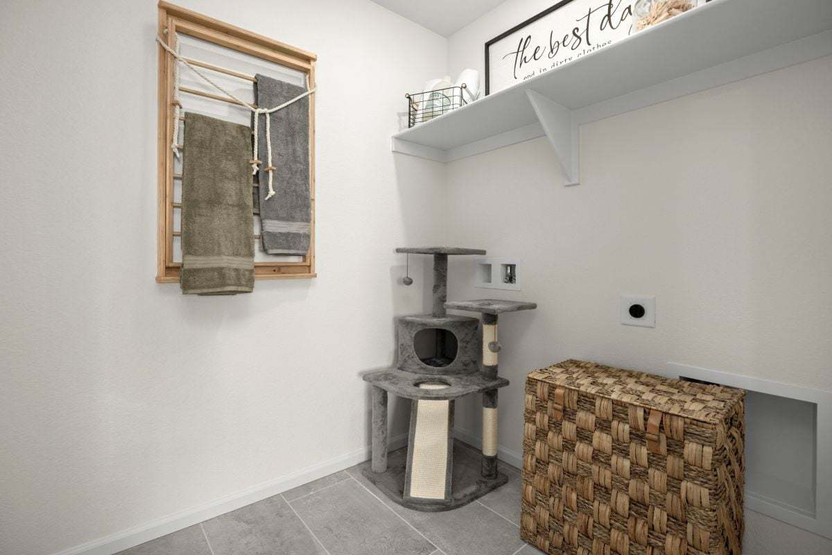 Plan 1964 Modeled - Dedicated laundry room