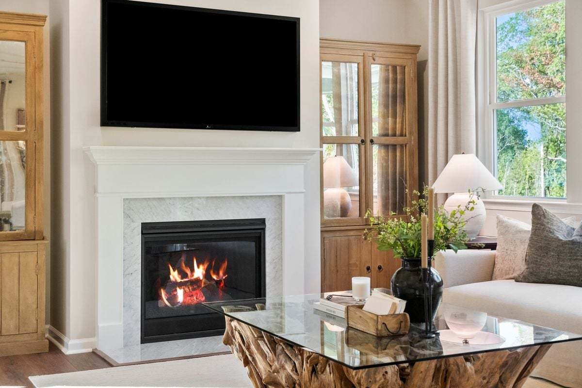 Plan 2764 Modeled - Gas fireplace at great room
