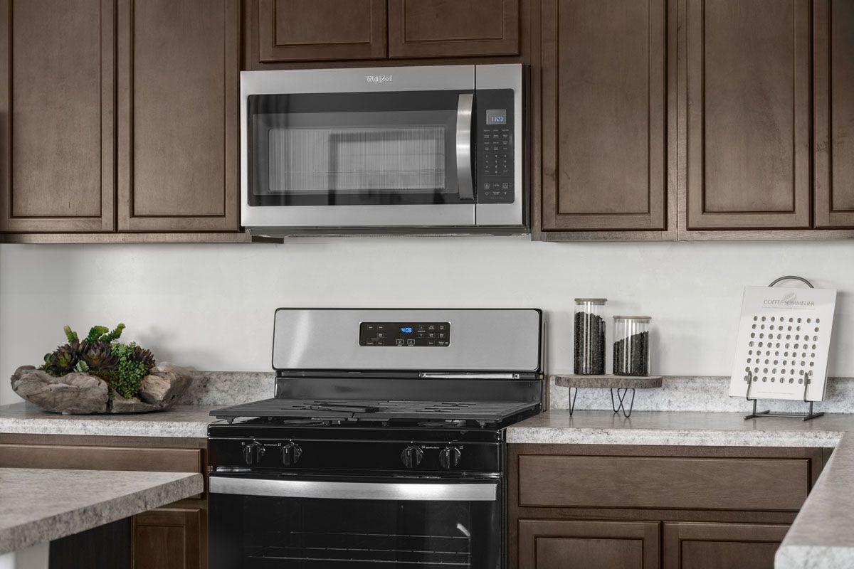 Plan 1708  - Stainless steel appliances