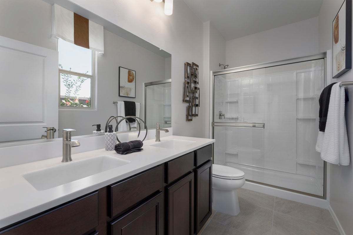 Plan 1262 - Dual-sink vanity at primary bath