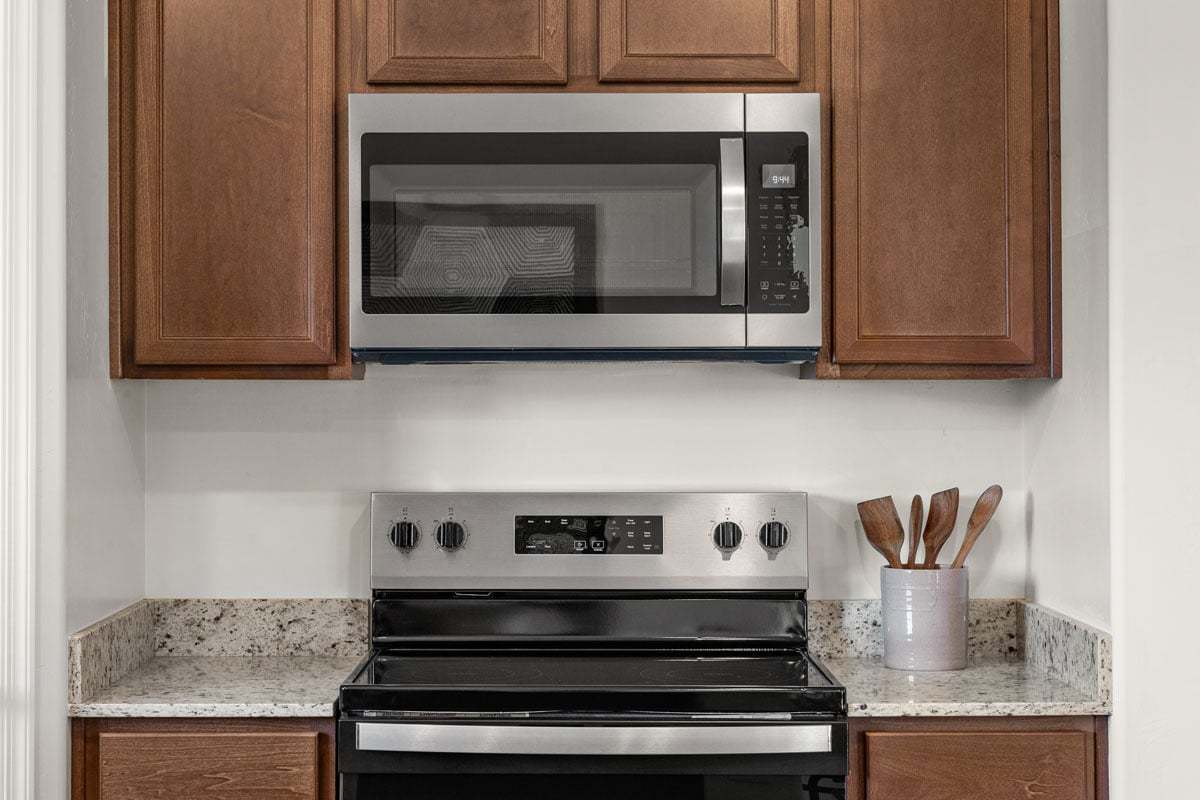 Plan 1465 Modeled - Stainless steel appliances