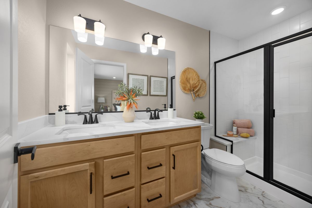 Plan 1672 Modeled - Dual-sink vanity at primary bath