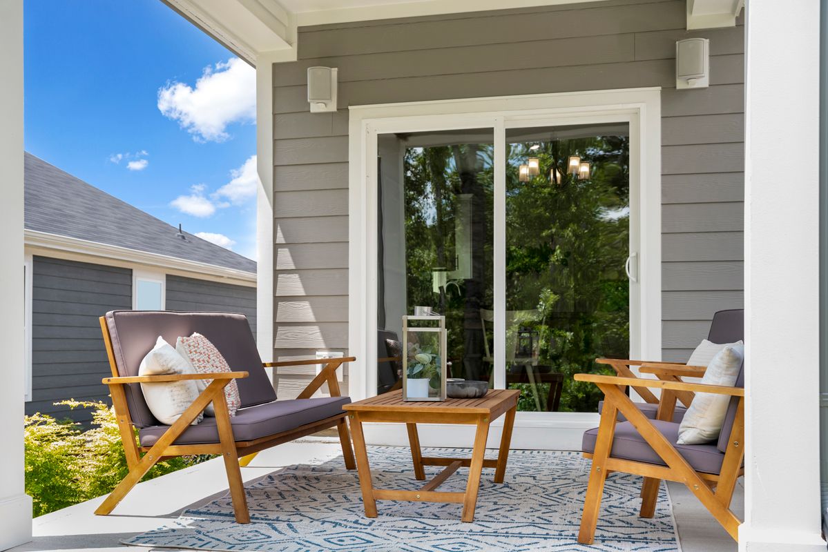 Plan 1582 - Covered patio
