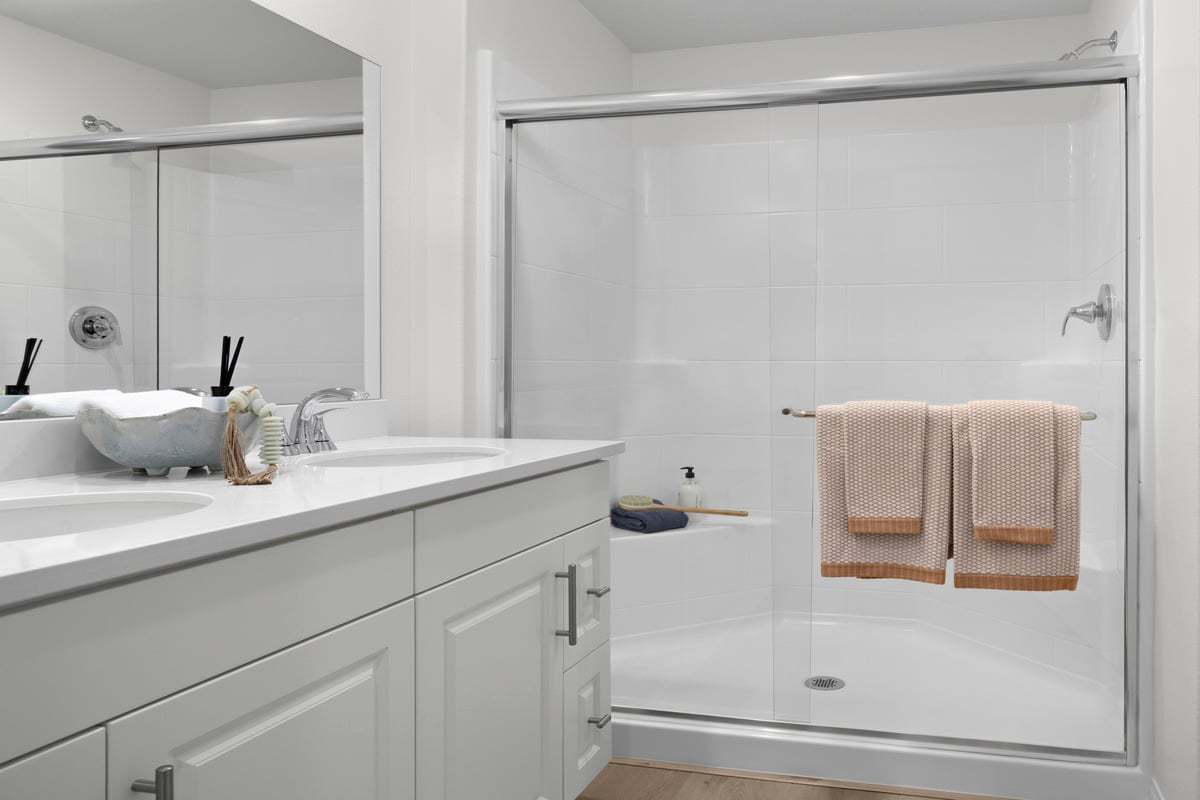 Plan 1503 Modeled - Walk-in shower at primary bath