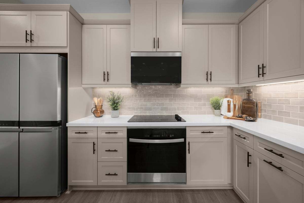 Plan 2083 Modeled - Optional built-in oven with cooktop
