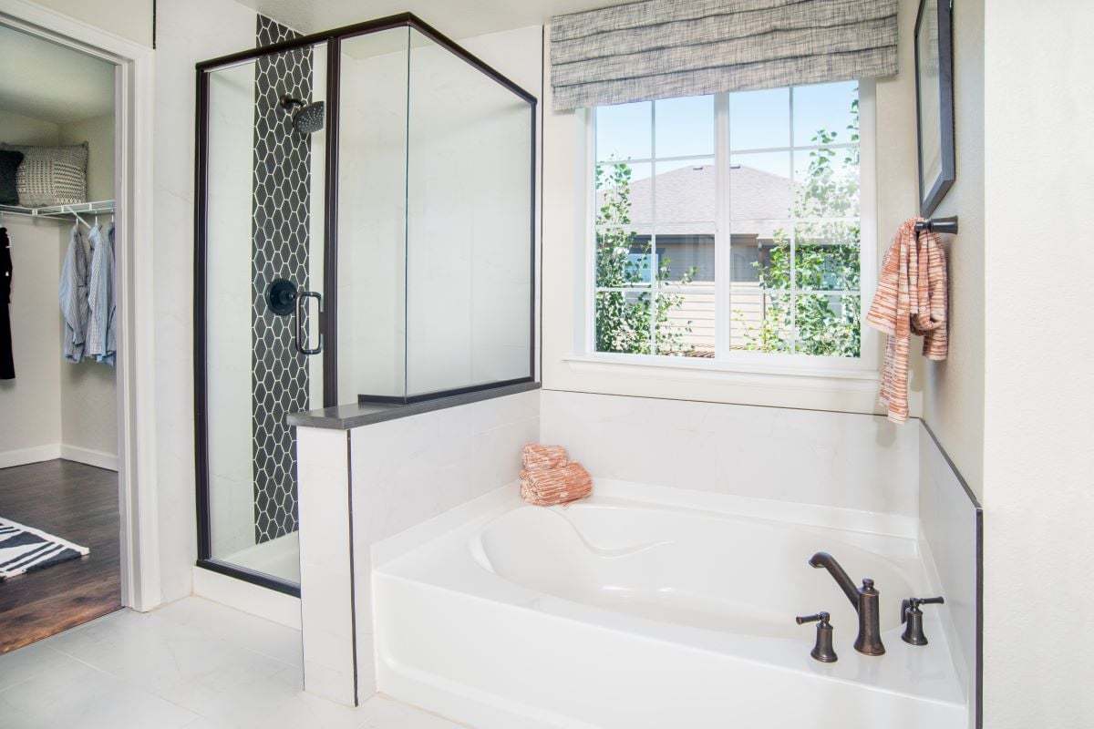 Plan 2193 - Primary Bathroom & Shower