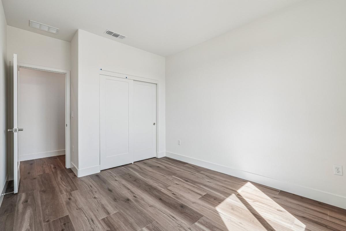 Secondary bedroom
