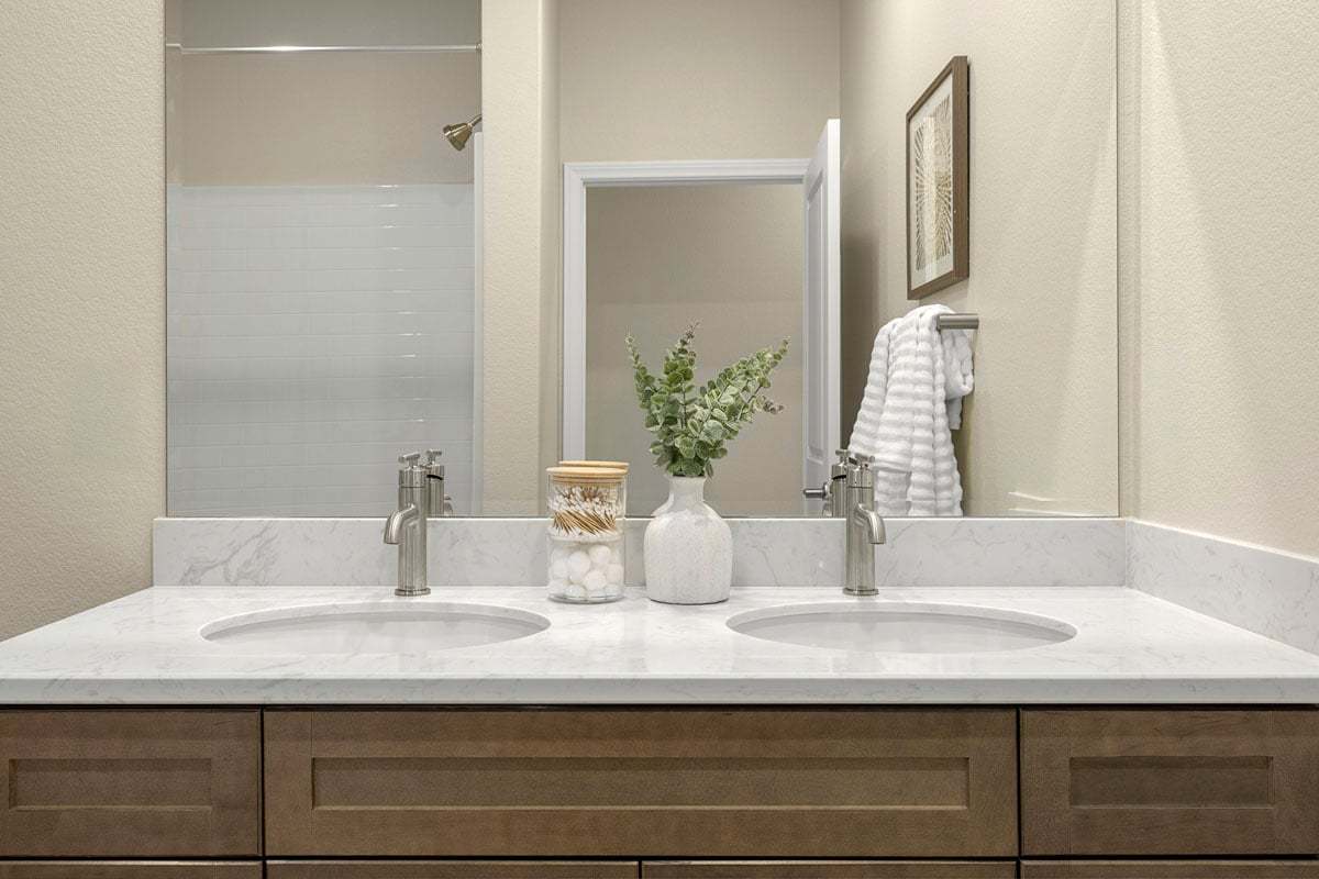Plan 1851 Modeled - Optional undermount bath sinks