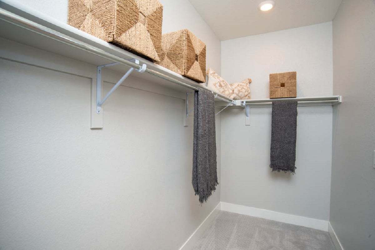 Plan 1754 - Walk-in closet