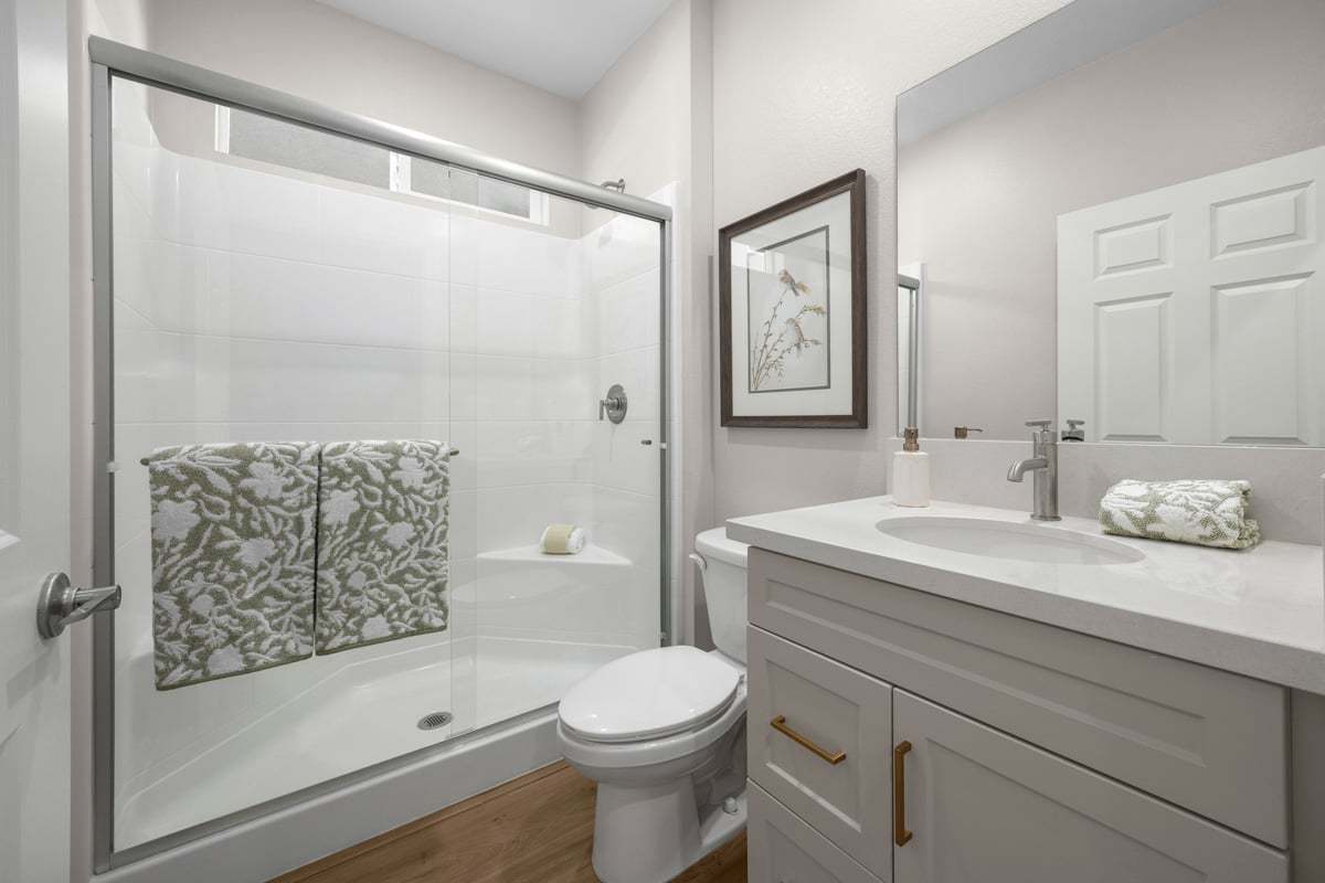 Plan 2256 Modeled - Walk-in shower at primary bath