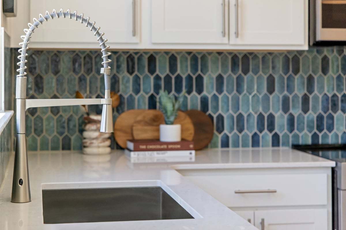 Plan 1445 Modeled - WaterSense® labeled pulldown kitchen faucet