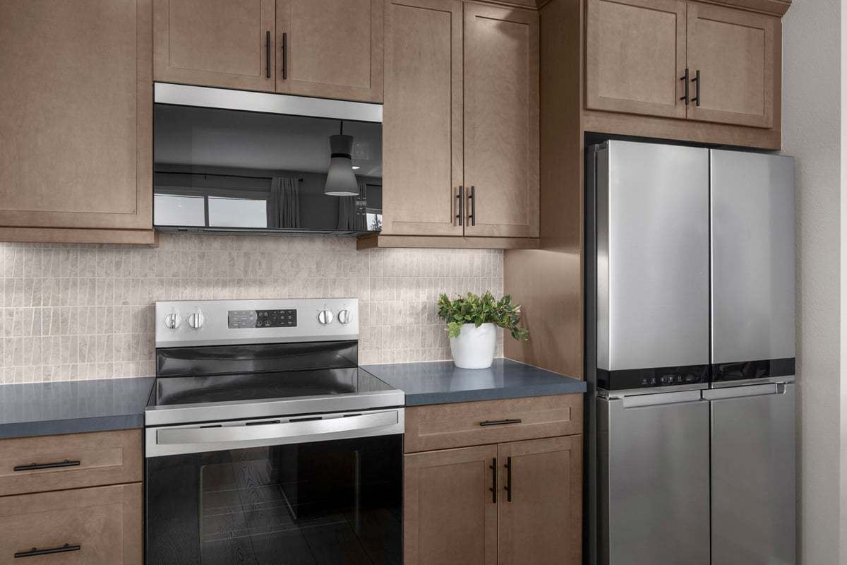 Plan 2453 Modeled - Optional upgraded stainless steel kitchen appliances