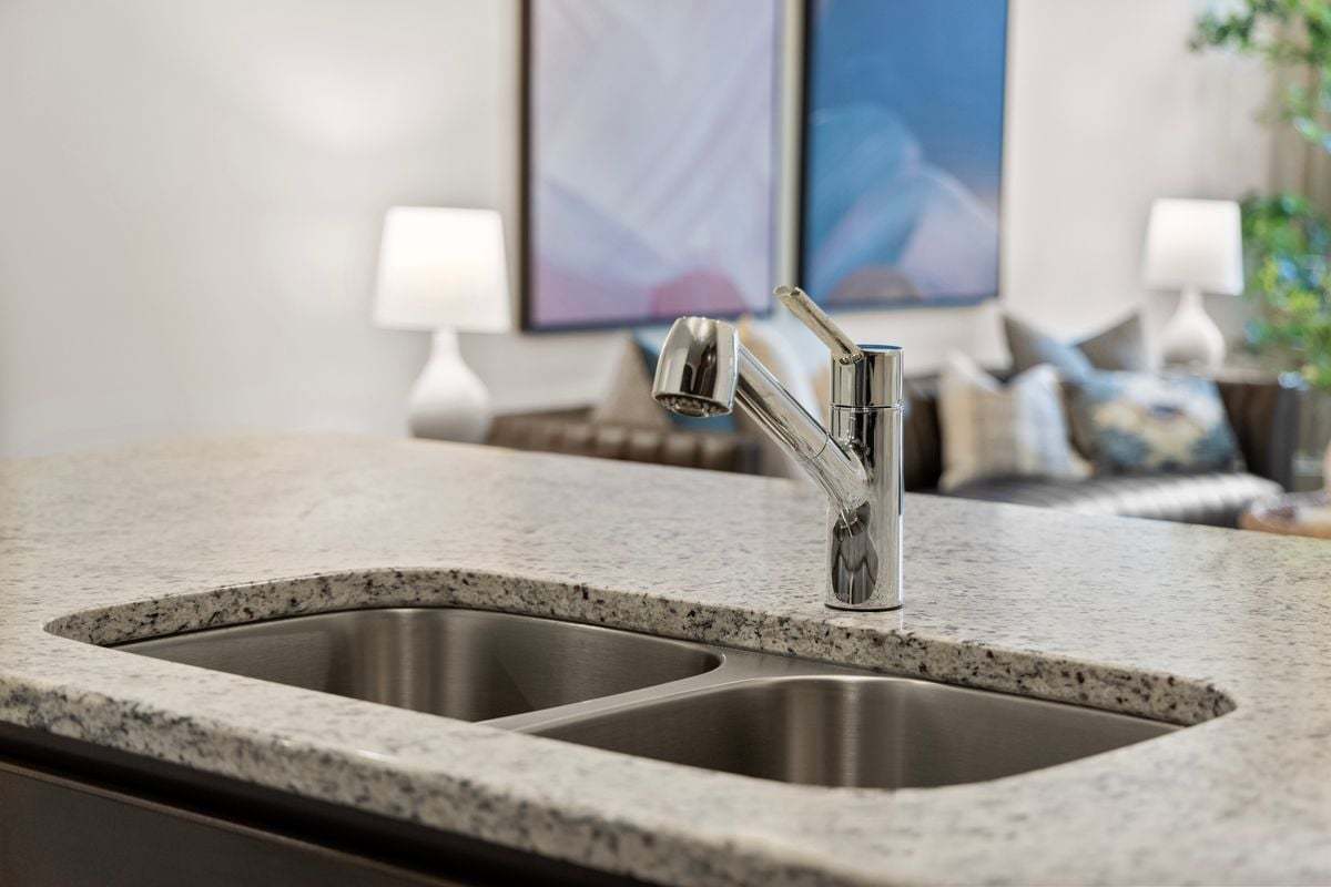 Plan 1155 Modeled - Chrome faucets