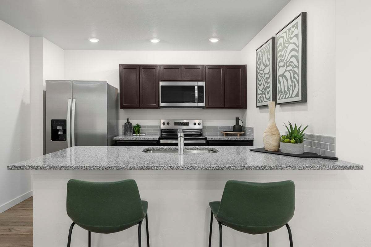 Plan 1382 Modeled - Breakfast bar
