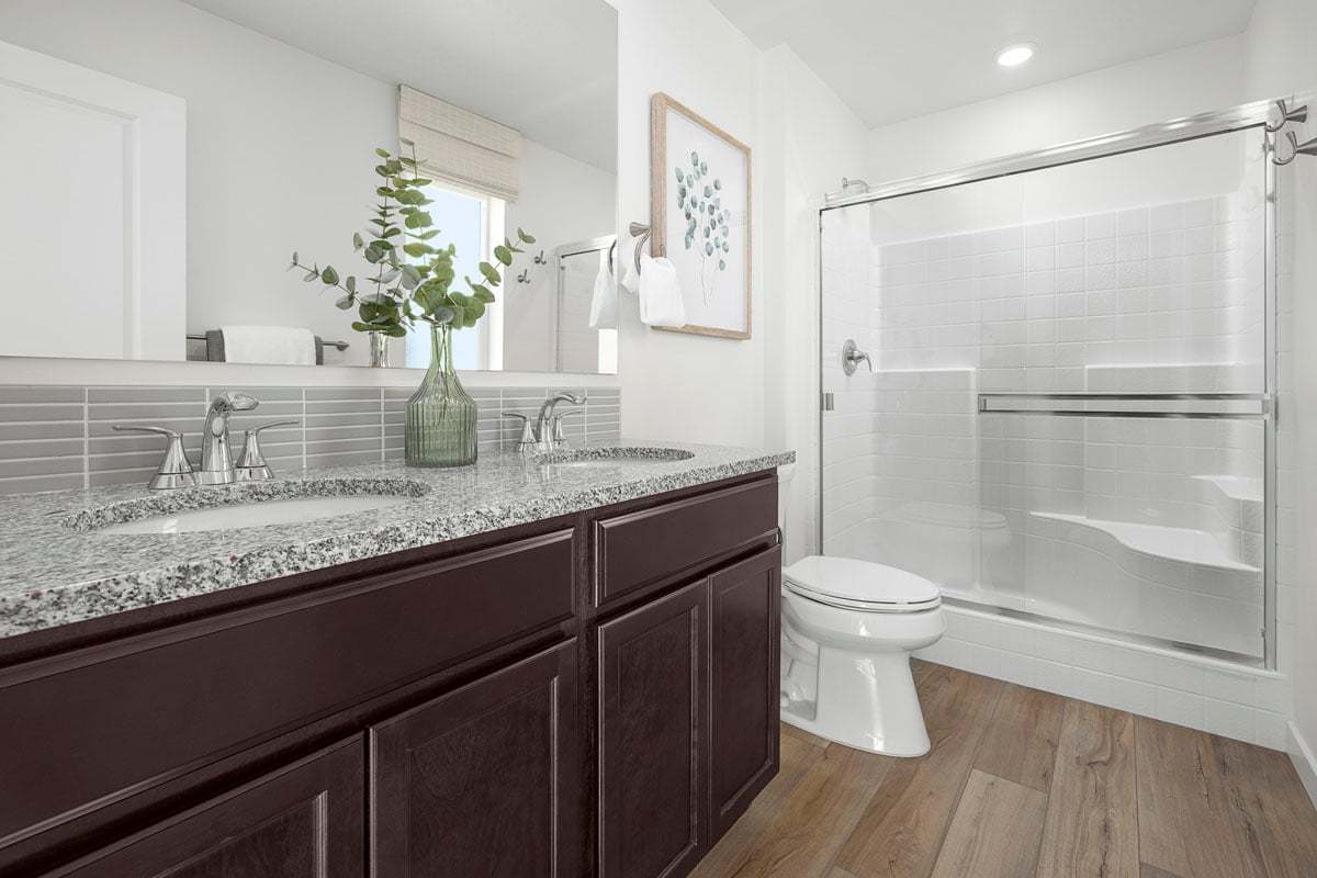 Plan 1382 Modeled - Walk-in shower at primary bath