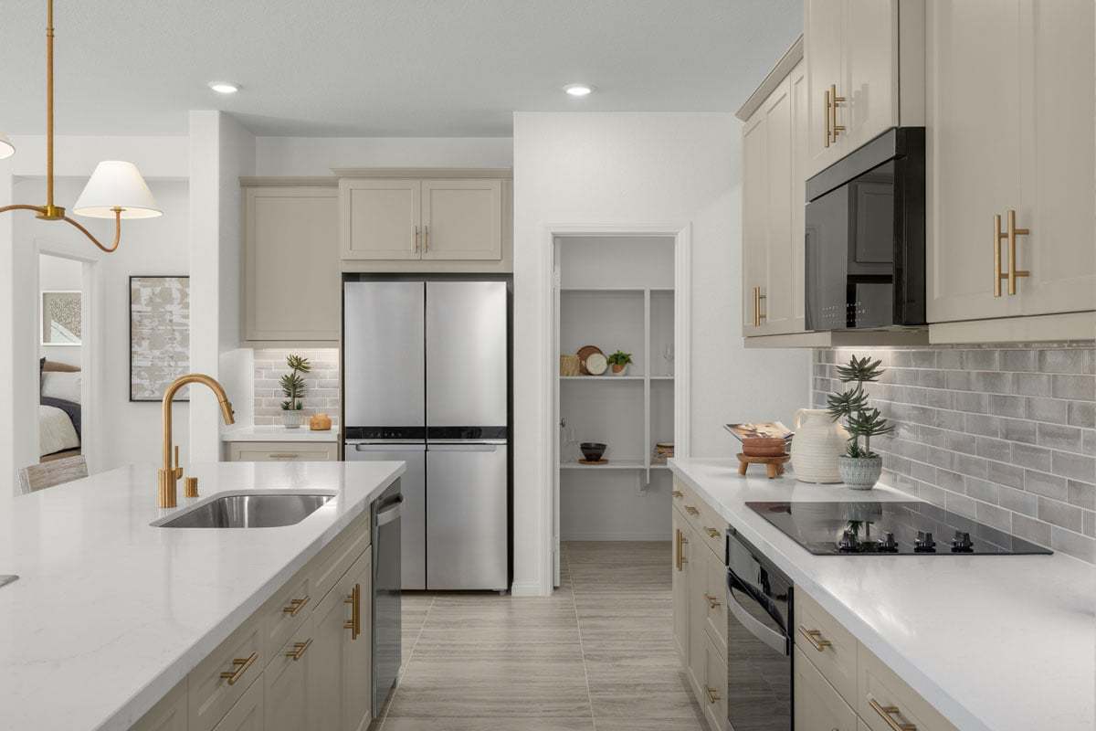 Plan 2195 Modeled - Optional stainless steel built-in oven and cooktop
