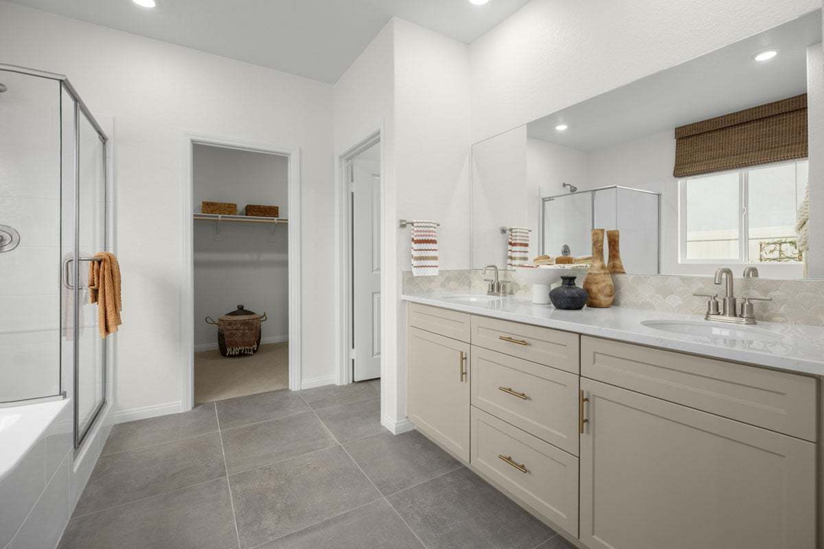 Plan 2195 Modeled - Optional extended dual-sink vanity at primary bath
