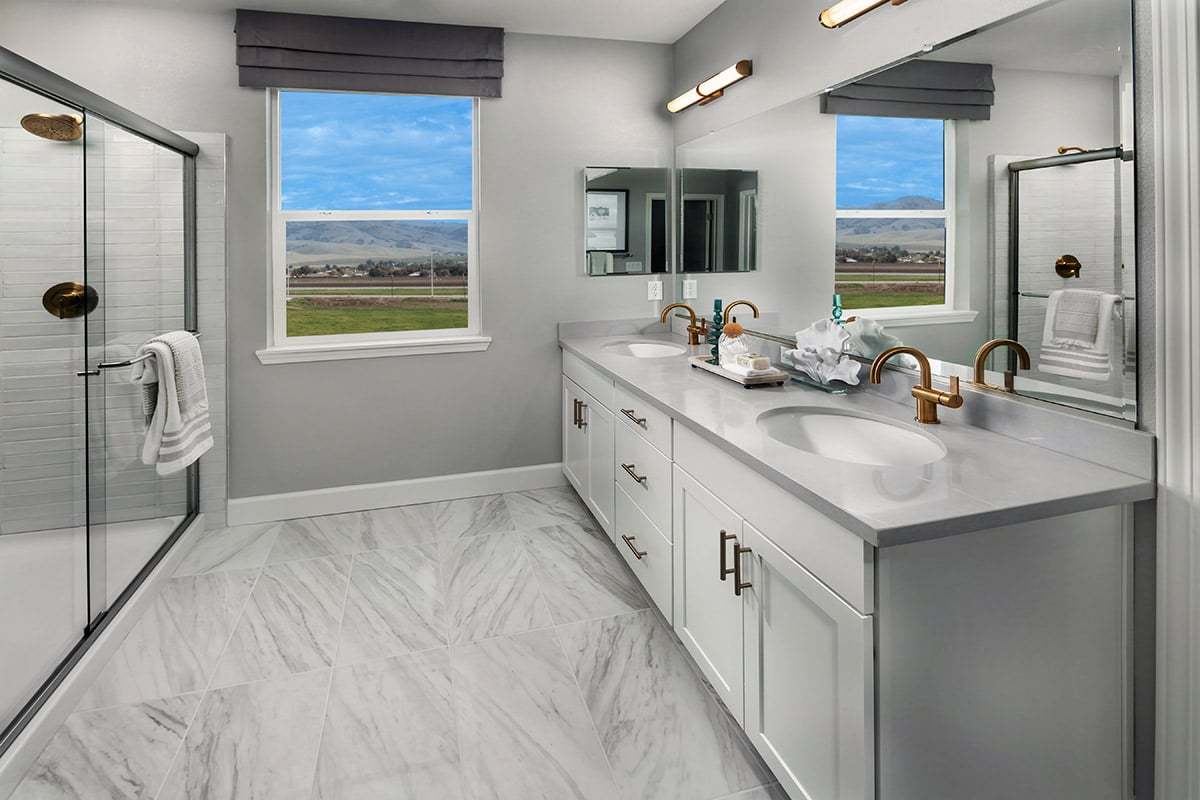 Plan 1910 Modeled - Dual-sink vanity at primary bath