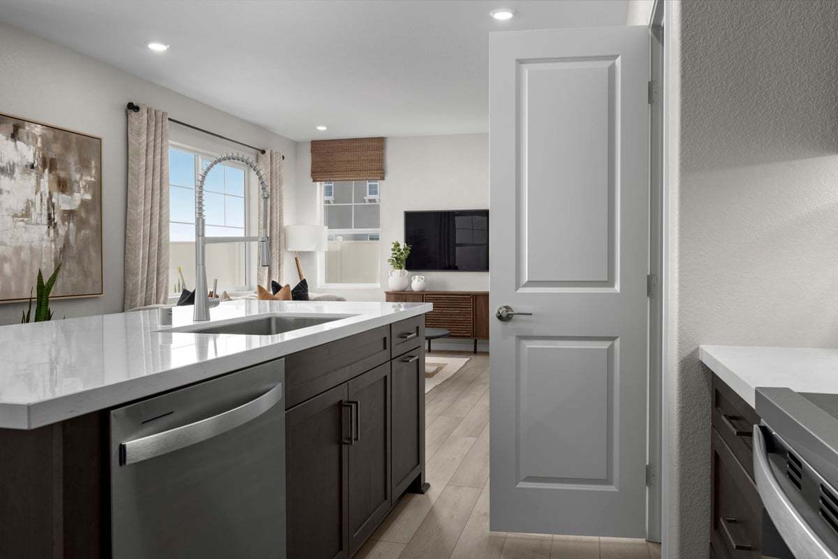 Plan 1663 Modeled - Two-panel interior doors