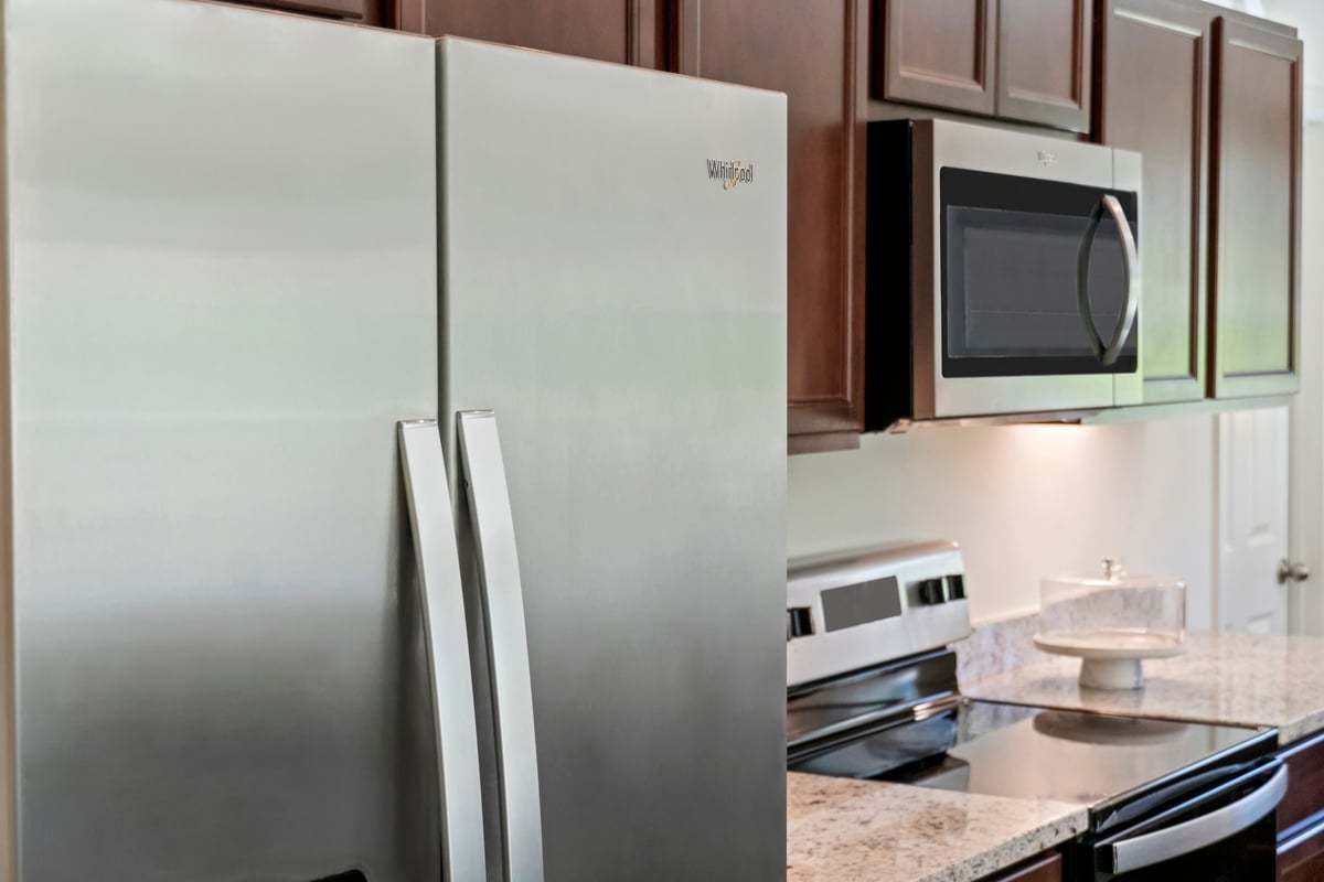 Plan 1582 Modeled - Whirlpool® stainless steel appliances