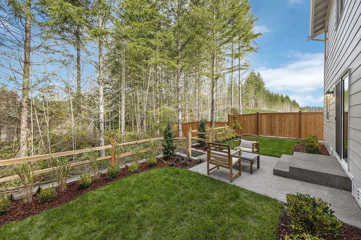 Plan 2350 Modeled - Landscaped and fenced backyard