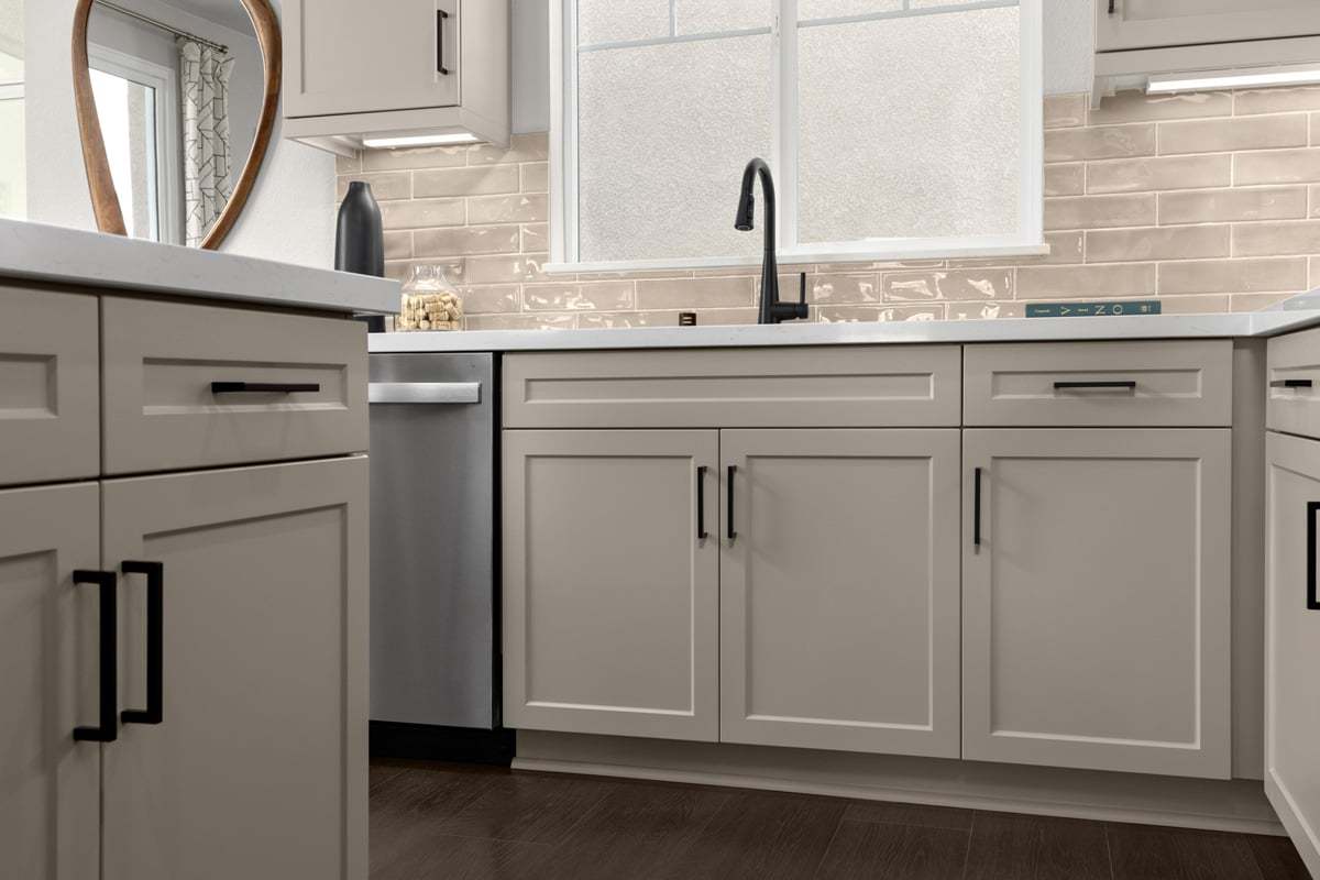 Plan 1760 Modeled - Optional Shaker-style thermofoil cabinets