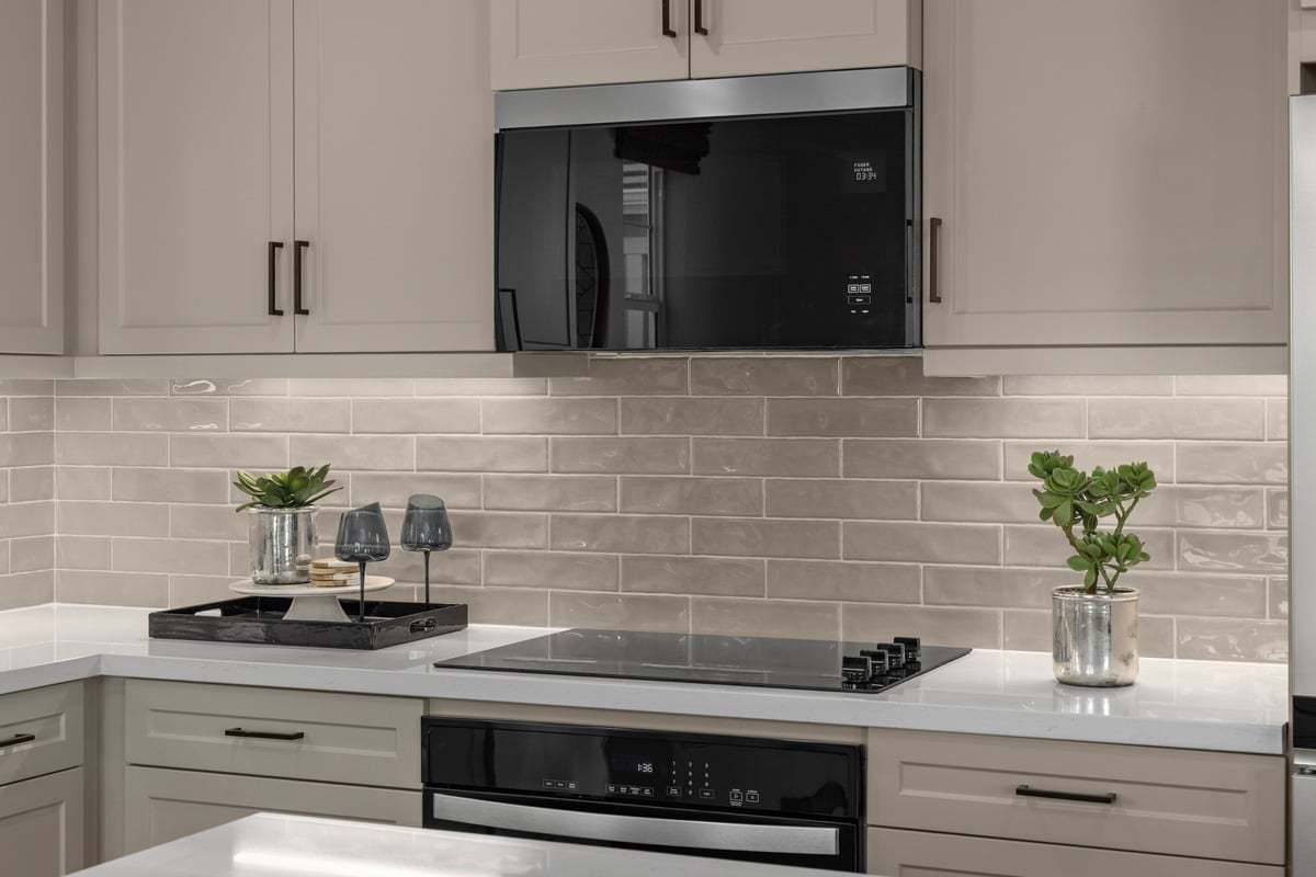 Plan 1760 Modeled - Optional built-in oven with cooktop