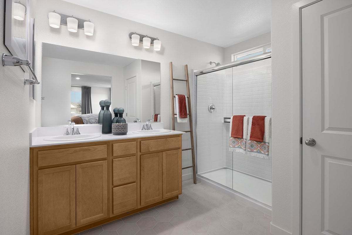 Plan 1404 Modeled - Dual-sink vanity at primary bath
