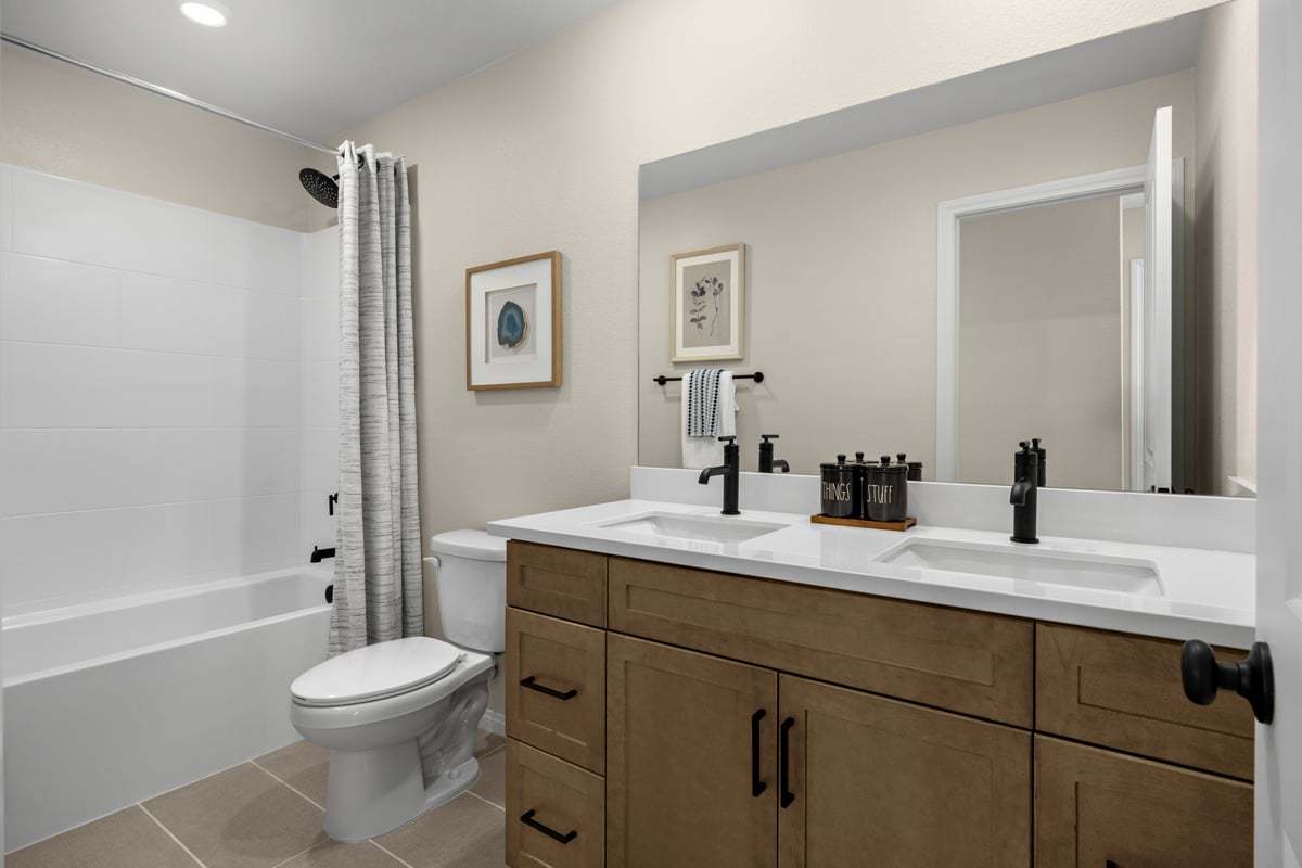Plan 2325 Modeled - Optional dual-sink vanity at bath 2