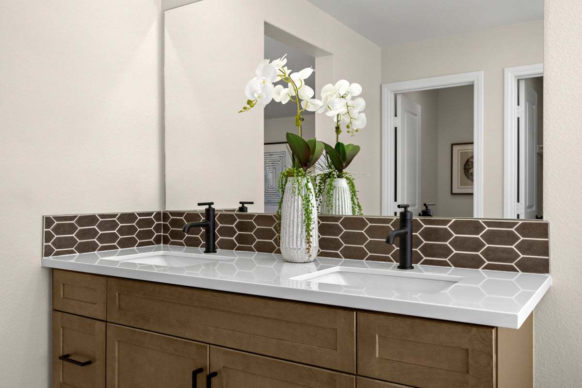 Plan 2325 Modeled - Optional rectangular undermount sinks at primary bath