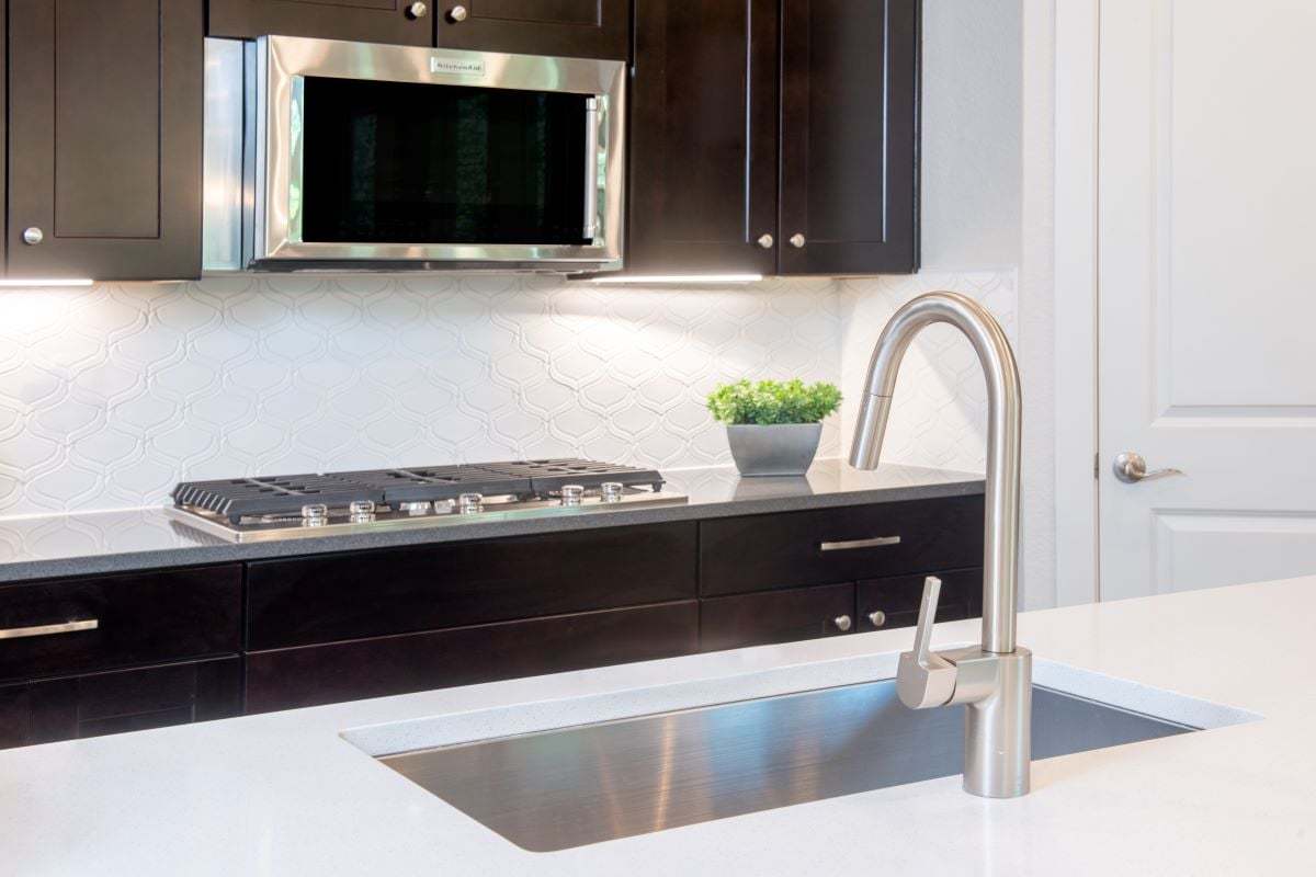 Plan 2504 - Kitchen sink and faucet