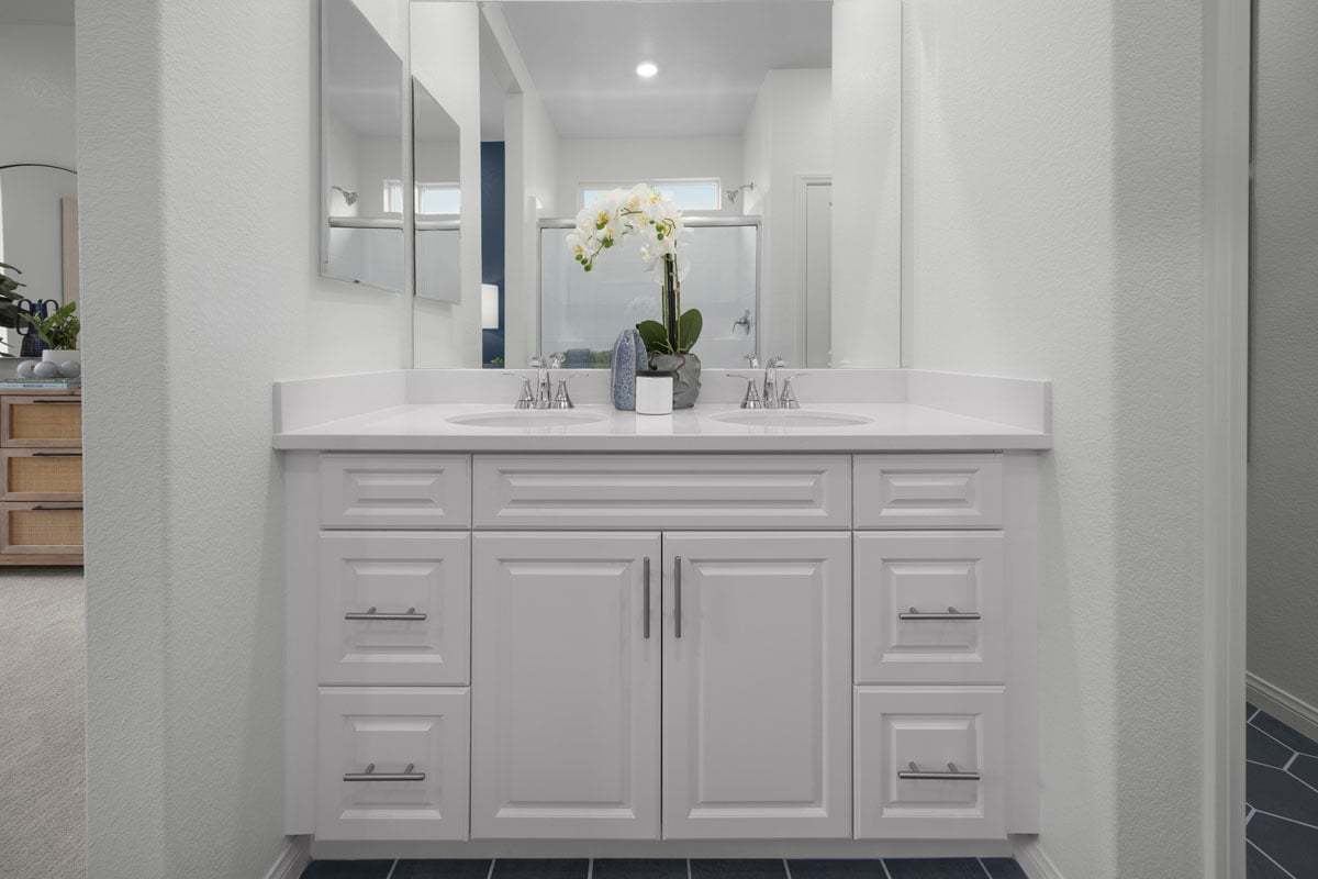 Plan 1618 Modeled - Thermofoil cabinets with satin nickel pulls