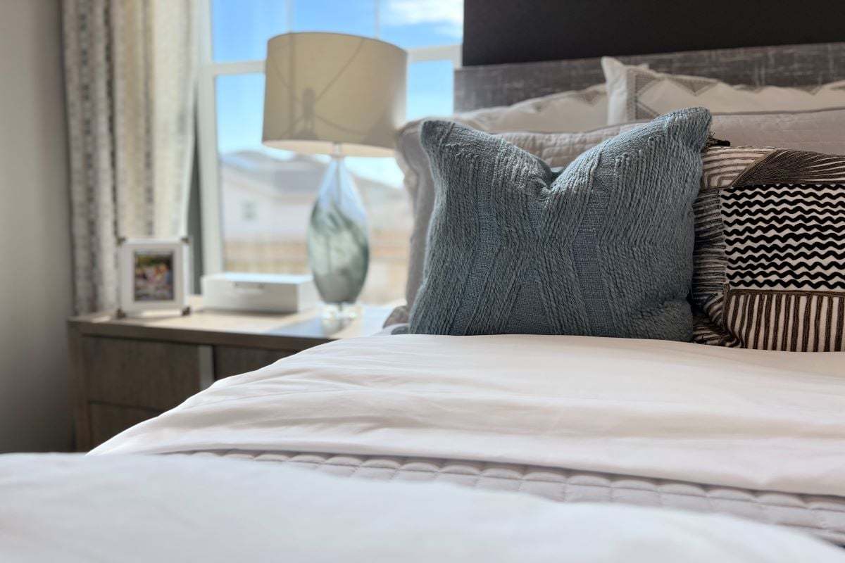 Plan 1384 Modeled - Master Bed