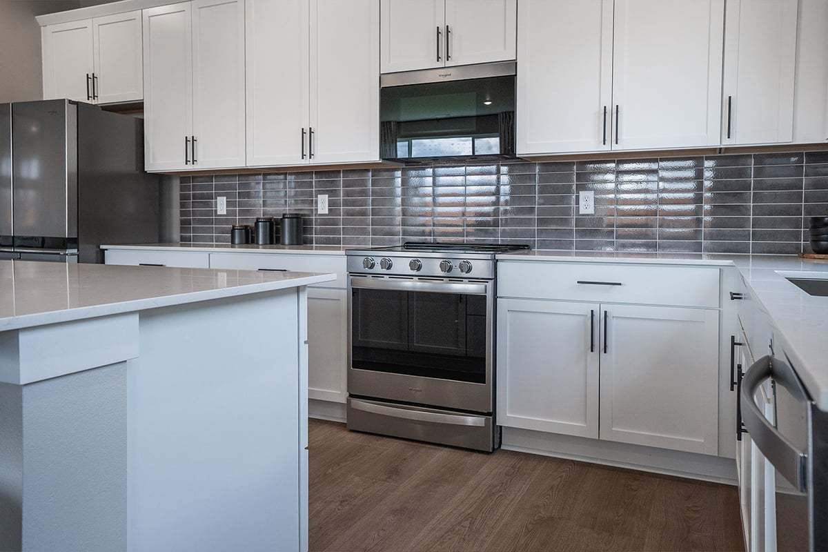 Plan 2565 Modeled - Full-height tile backsplash