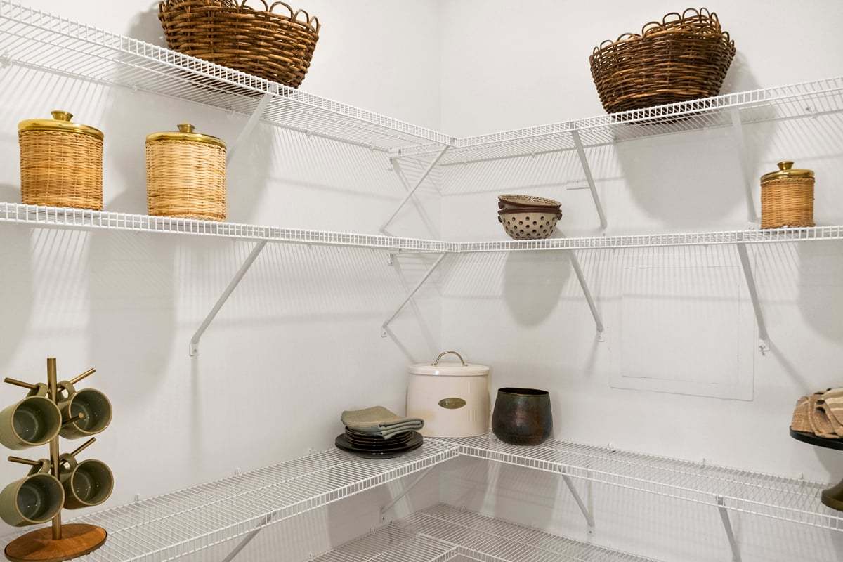 Plan 1582 Modeled - Walk-in kitchen pantry