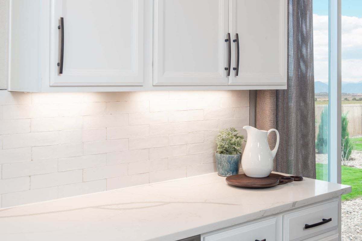 Plan 2284 Modeled - Countertop and tile surround at kitchen