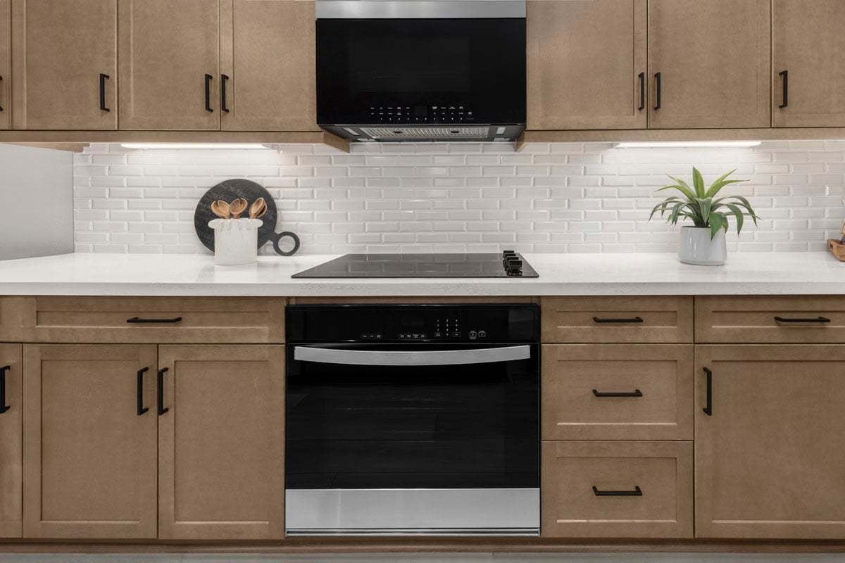 Plan 2026 Modeled - Optional built-in stainless steel range with cooktop