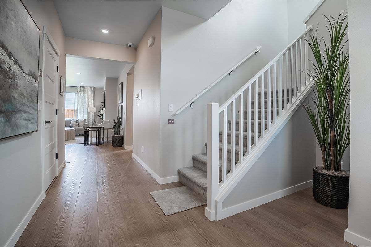 Plan 2565 Modeled - Open stair rail