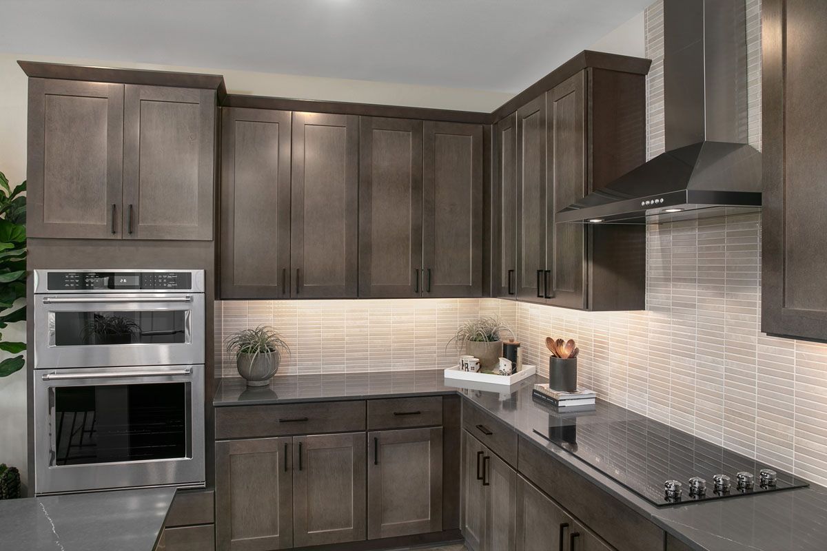 Plan 1860 Modeled - Gourmet kitchen