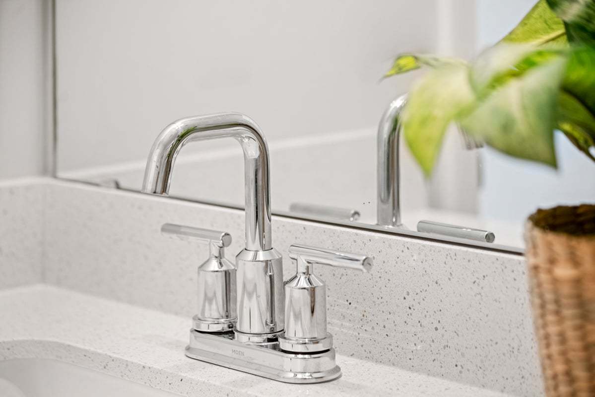 Plan 1925 - Bath faucet