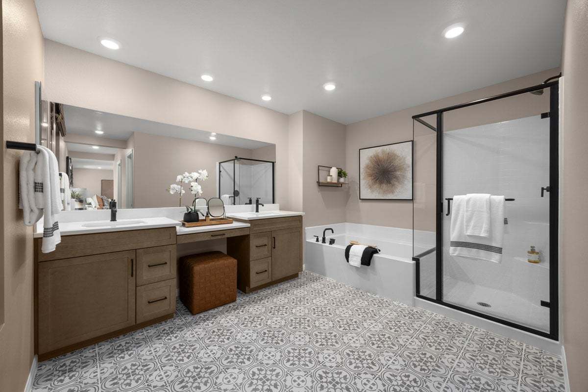 Plan 2763 Modeled - Optional tub and separate shower at primary bath