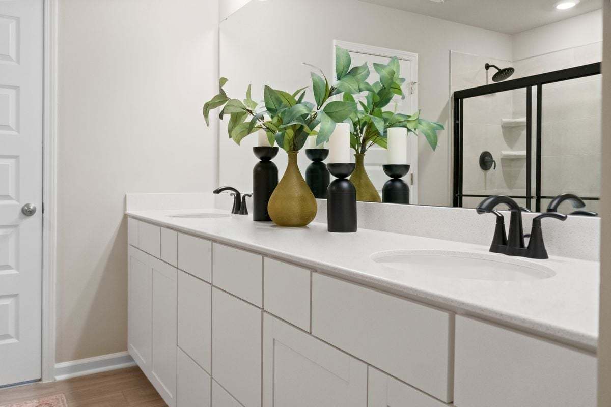 Plan 1446 Modeled - Dual-sink vanity at primary bath