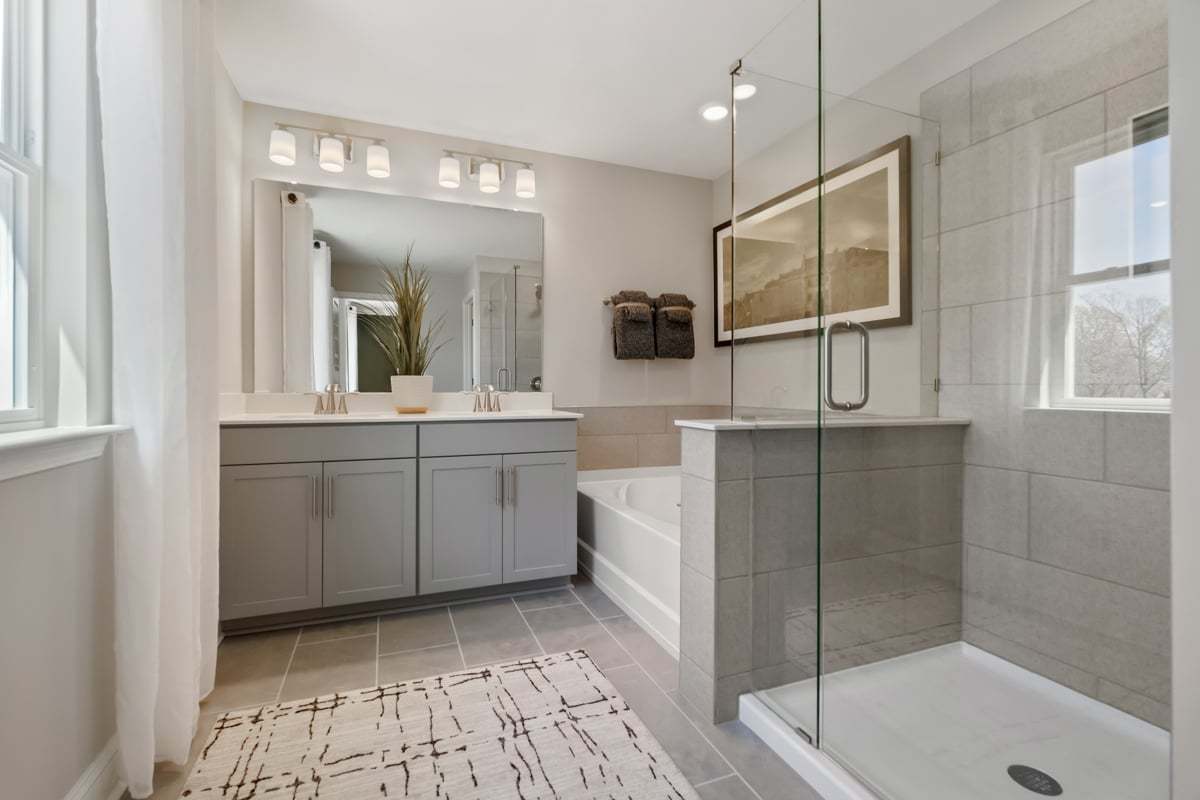 Plan 1910 Modeled - Optional super primary bath