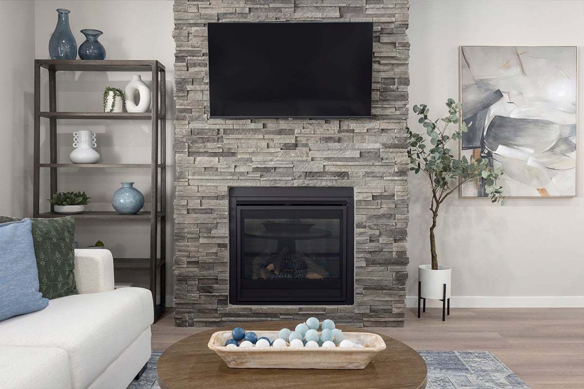 Plan 1882 Modeled - Gas fireplace at great room