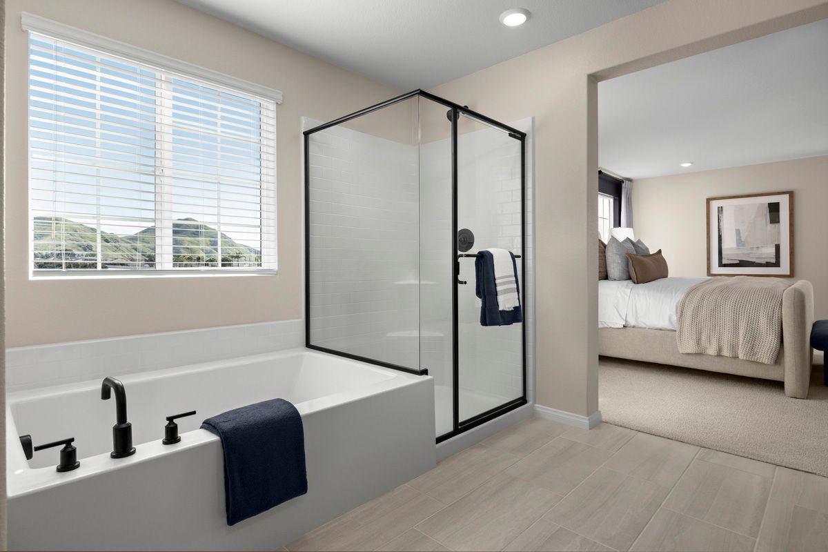 Plan 2319 Modeled - Optional tub and separate shower at primary bath