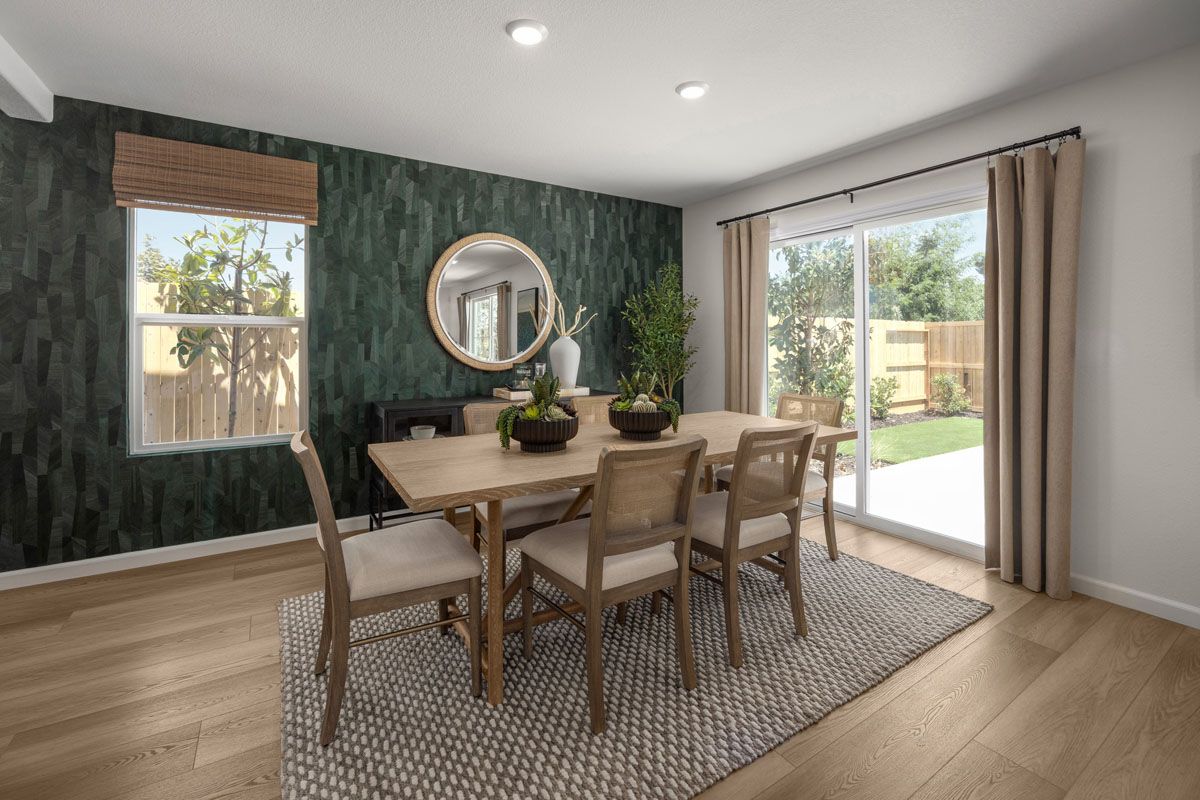 Plan 1481 Modeled - Spacious dining area