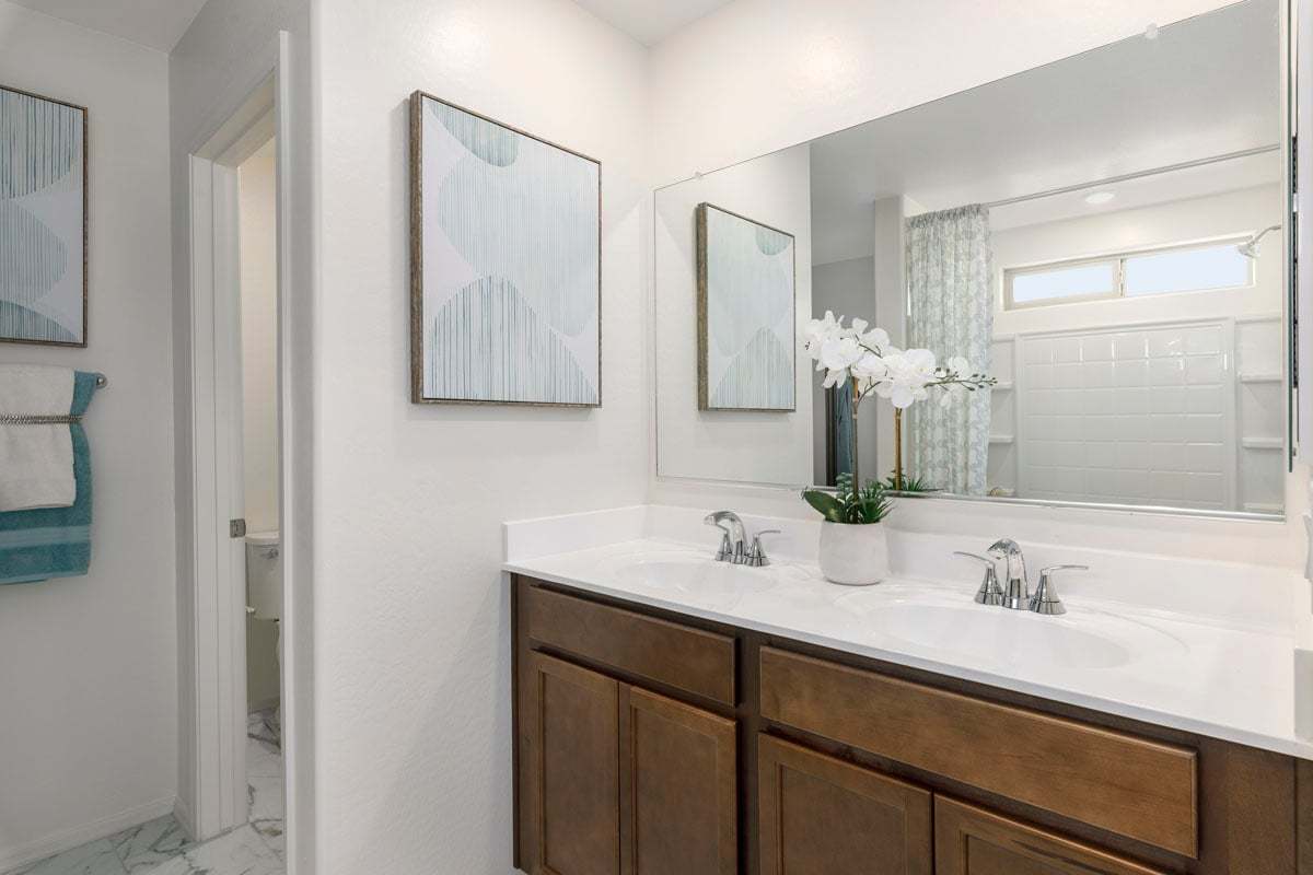 Plan 1573 Modeled - Dual-sink vanity at primary bath